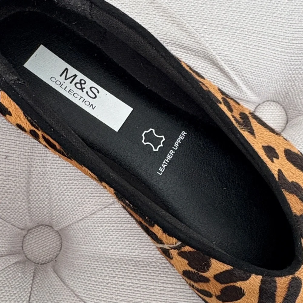 Marks and Spencer (M&S) leather leopard flats - Picture 4 of 9